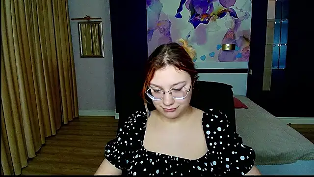 AngelinaLow Chat XXX live