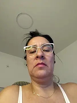 KiaraFoster Chat XXX live