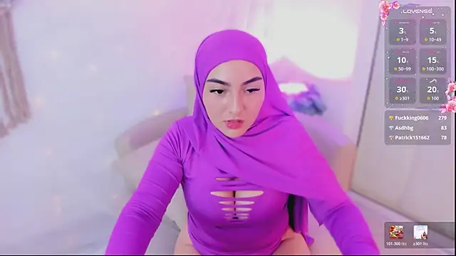 Malika_Noor live XXX chat