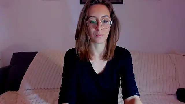 DesireMore90 live XXX chat