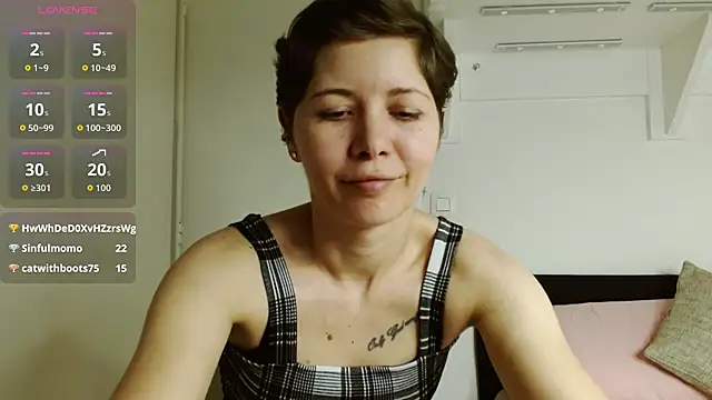 Alexxa_XX Adlı Modelin Web Kamerası Şovu