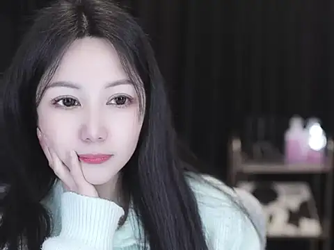 Nuyoah-77n Live XXX chat