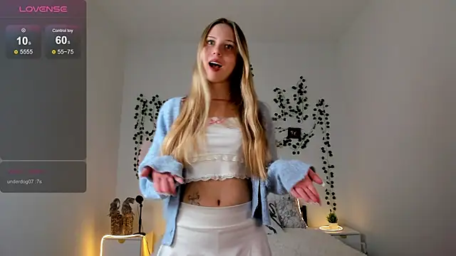 EllyMartinez's Live XXX Chat