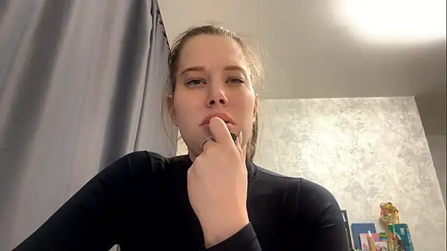 Lunexia_Kysstoria – Live XXX-chat