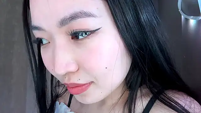 Show modela MeiMoon na web-kameri