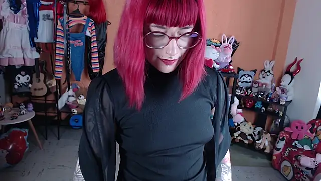 MissMiia2 Adlı Modelin Canlı XXX Sohbeti