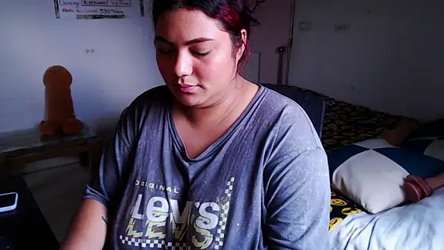 girl_milk2's Live XXX Chat