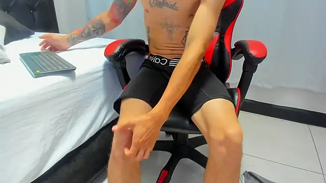 Živý XXX chat Ethan_Wolfe