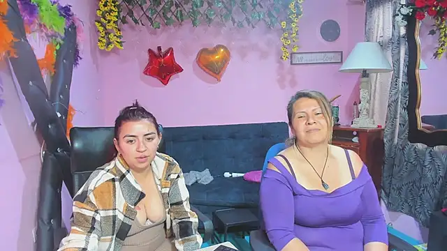 lesbiancuple Chat XXX live