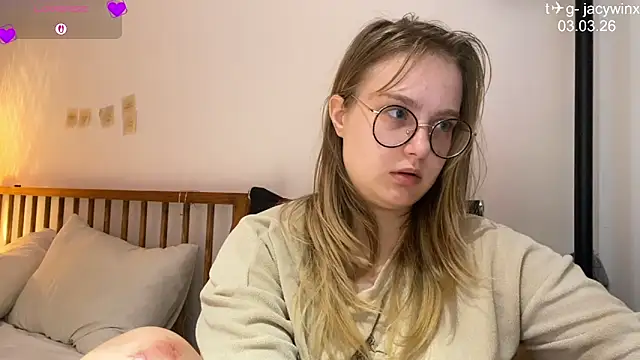 แชท XXX สดของ JacyWinslat