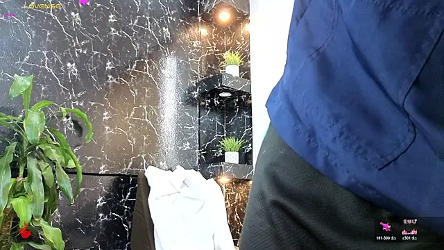 Chatroom XXX en direct de Alexander_ferre