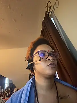 nickytheehawtie Chat XXX in diretta