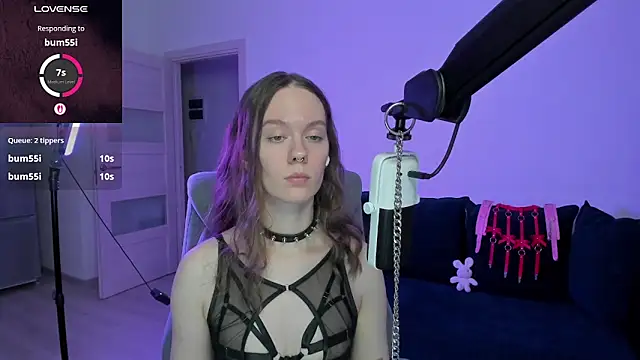 Goddess_of_Fertility – Naživo XXX chat