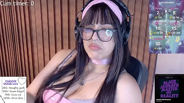 Eli666uwu Chat XXX in diretta