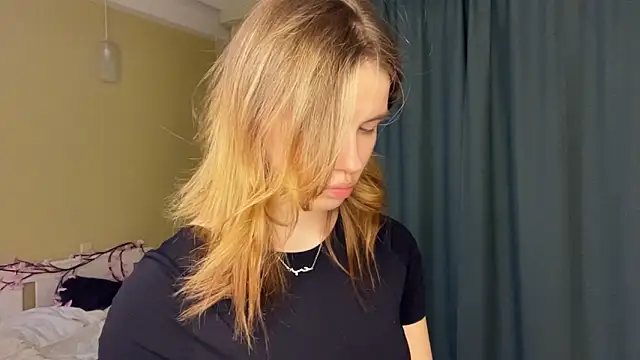 EarthaStinett's Live Chat Room