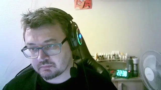 Chat XXX en directo de SirAbuser