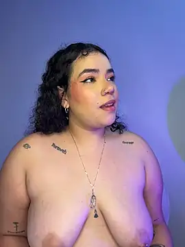 Chat +18 de krisstenSantos ao vivo