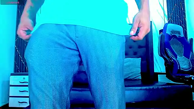 Živý XXX chat Hot_Latino_x