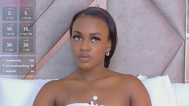 Sally-Noan Live XXX chat