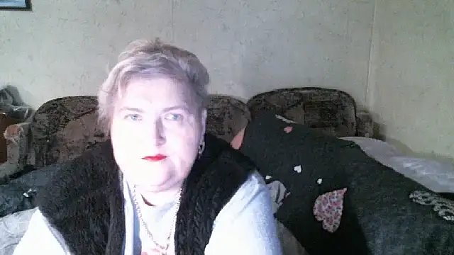 Lana555 现场XXX聊天