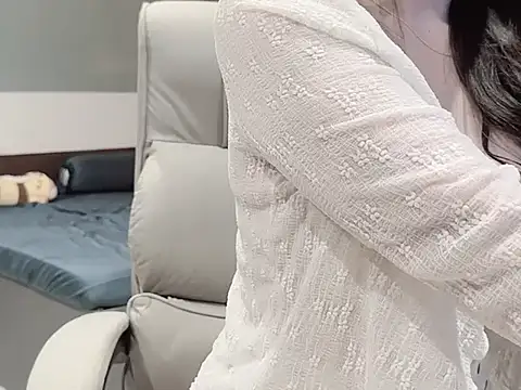 Nabiii6868 网络视讯表演