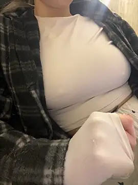 Majic_MaffinのライブXXXチャット