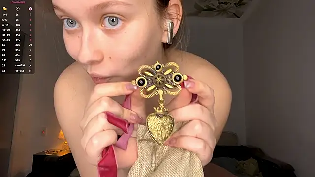 دردشة LoryMusetti الجنسية المباشرة