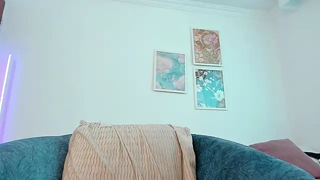 แชท XXX สดของ canelleGarces