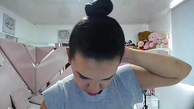 _Miaaleon's Live XXX Chat