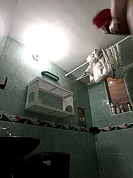 Bonny_Klote: διαδικτυακό σόου στην κάμερα