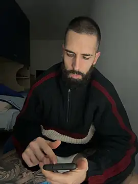 Chatroom XXX en direct de Gioeltoro89