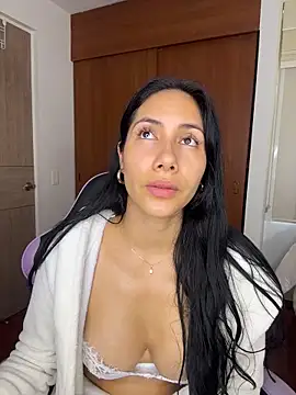 ArianaReynoldss Chat XXX live