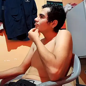 Ortiz3404's Live XXX Chat