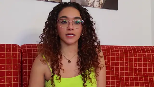 Taylor_Tina Live XXX-Chat