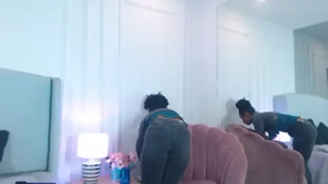 XXX chat uživo modela ChantalGarner