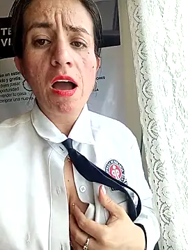 Valentina--1 live XXX chat