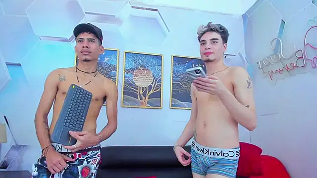 Chatroom XXX en direct de Alex_jeins_at