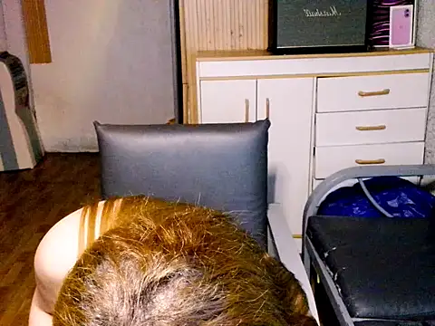 MysteriousXPham 网络视讯表演