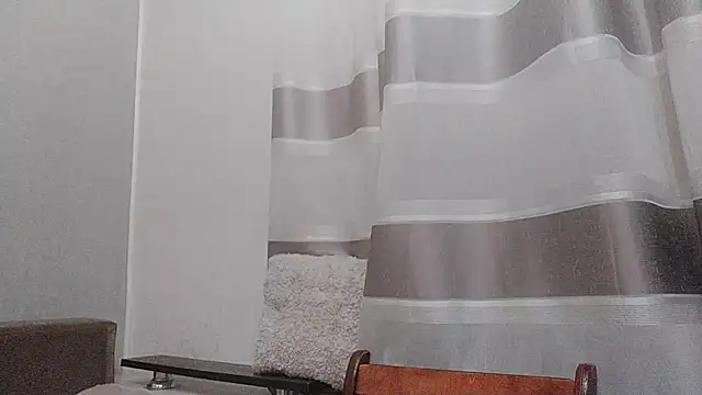 XXX chat uživo modela SofiShine111