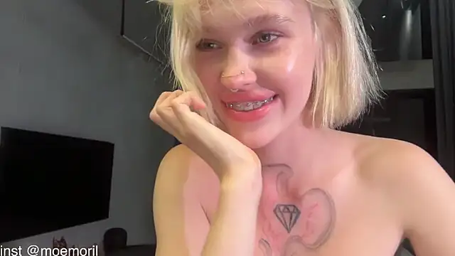 Golden_Aline 网络视讯表演