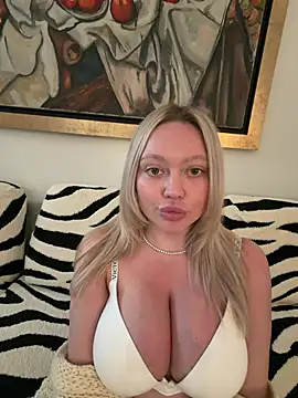 Czat XXX na żywo – misstitmouseofficial