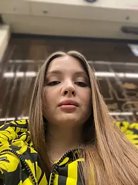 KrisMagnoly élő XXX-chatje