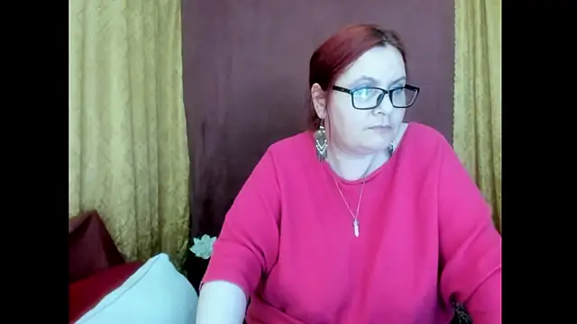 PlayfullMature Live XXX-chat