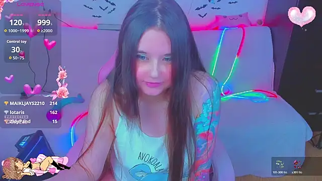 Lolisuccub 现场XXX聊天