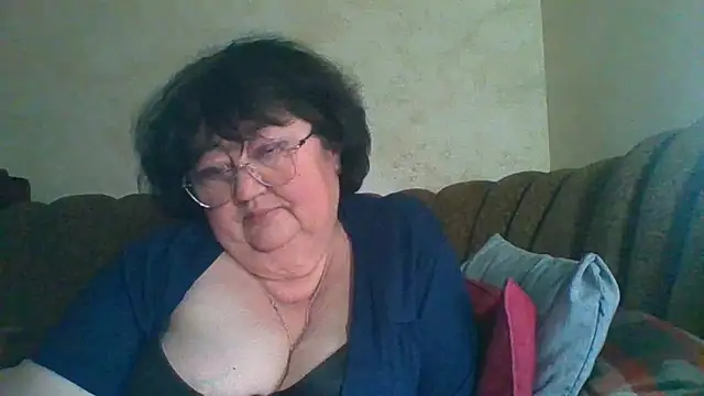 Show modela MilaSky5303 na web-kameri