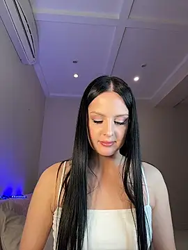 Evayra's Live XXX Chat