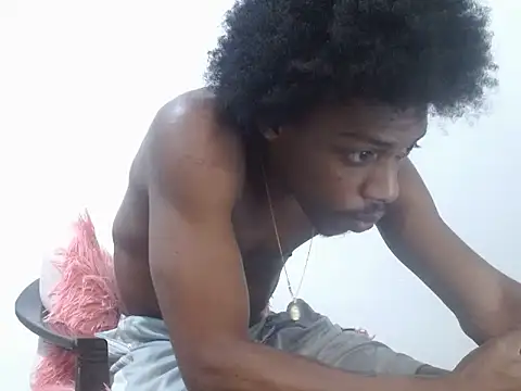 Larry-n-clouds: вебкам-шоу