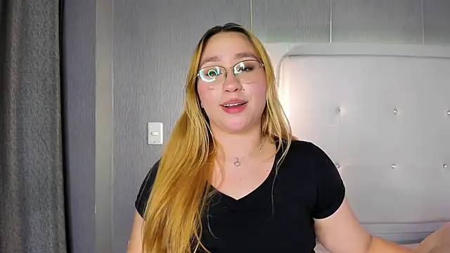 ximenanoah's Webcam Show