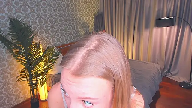 CarmenLipkin élő XXX-chatje