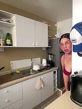 WHITEWOMEN_2 Webcamshow